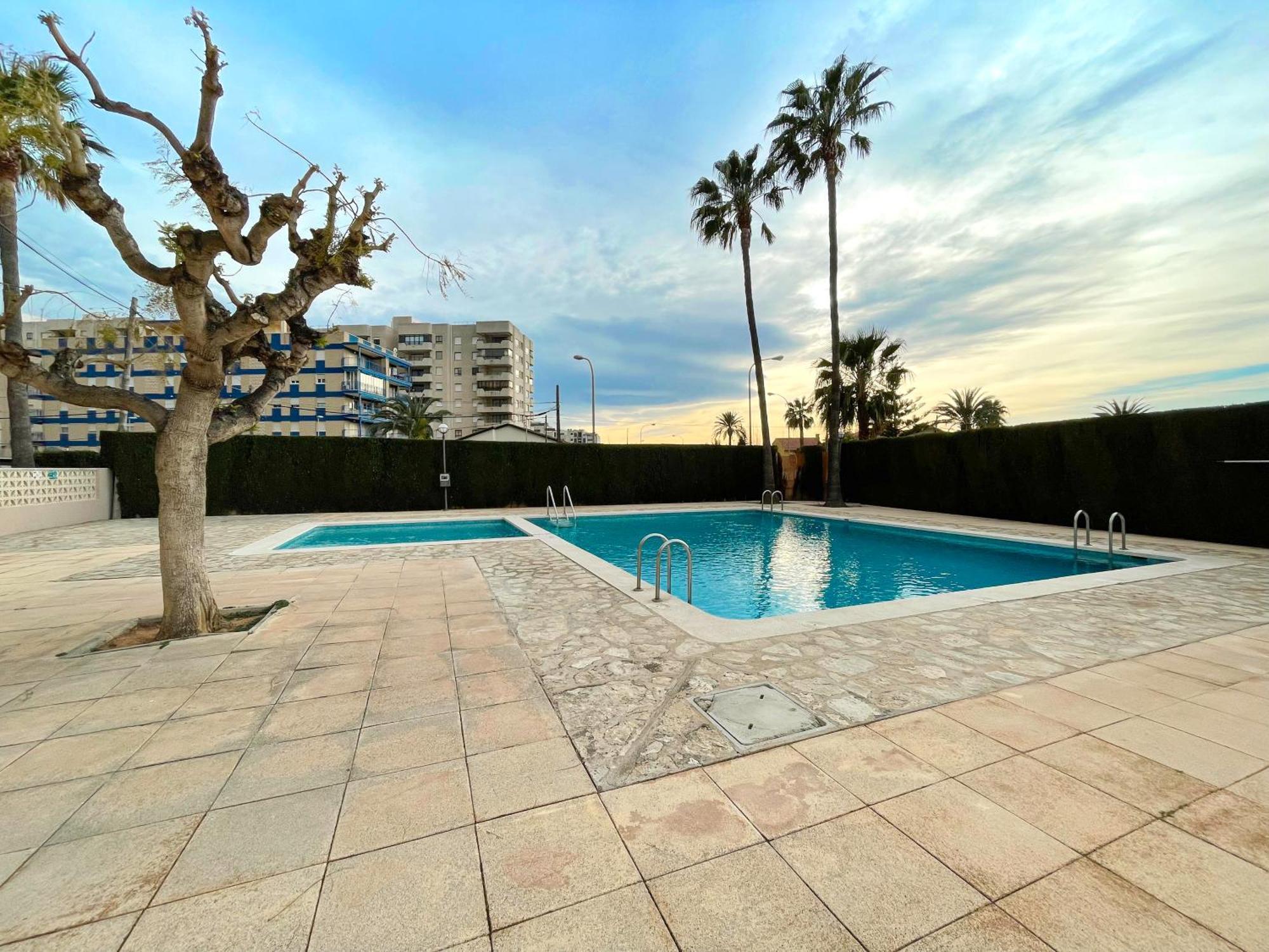 Apartamentos Benicassim 3000 Экстерьер фото